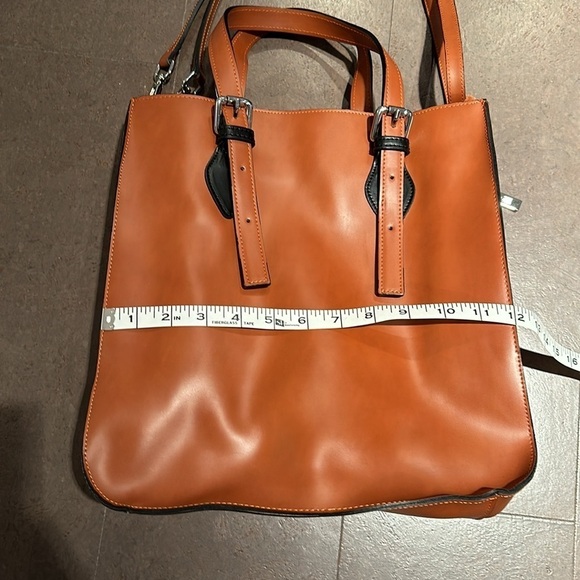 Innue leather handbag - Picture 3 of 13